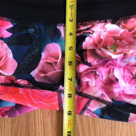 LOT OF2 Lululemon Womens Secret Garden/Striped Capri Crop Leggings Size 2 - Picture 6 of 16